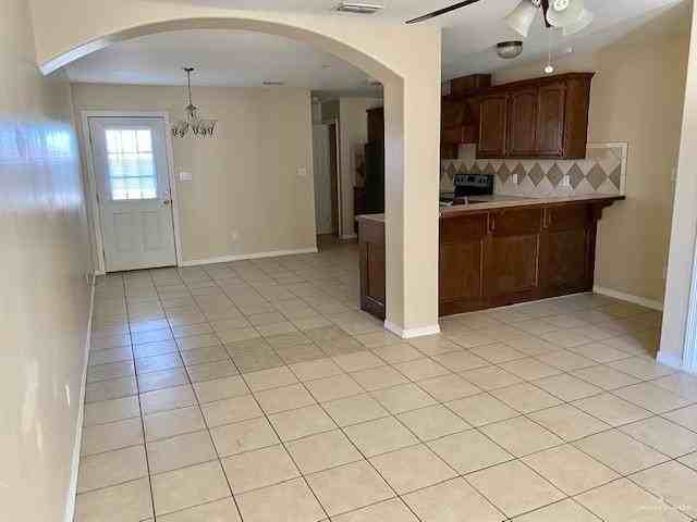 1602 Omni - Photo 7 of 13