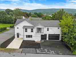 featured image of 523 Meyers St