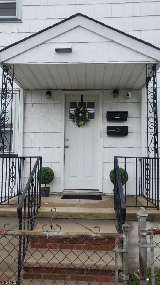 115 Van Riper Ave