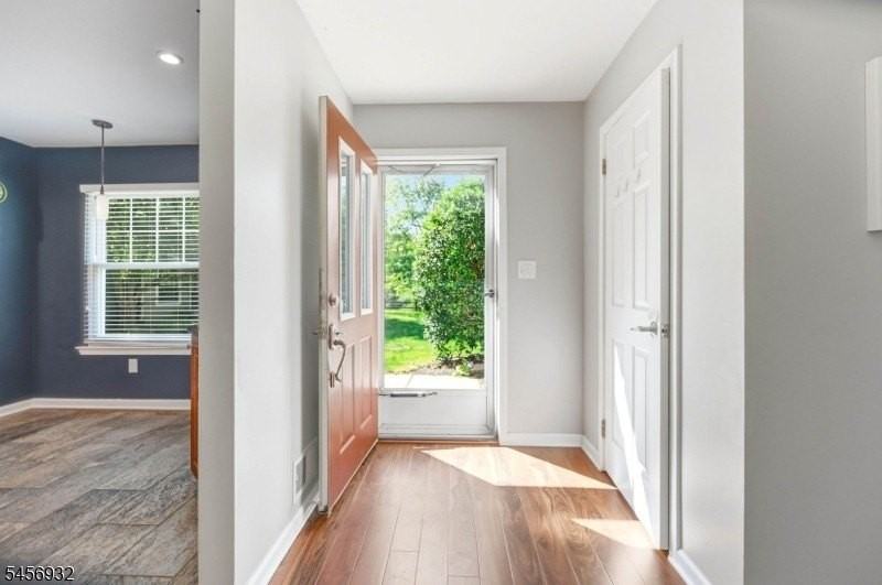 81 Village Cir - Photo 5 of 49