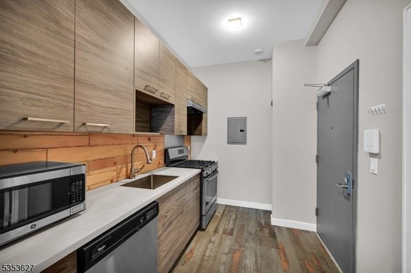 180 Spring St #203 - Photo 7 of 20