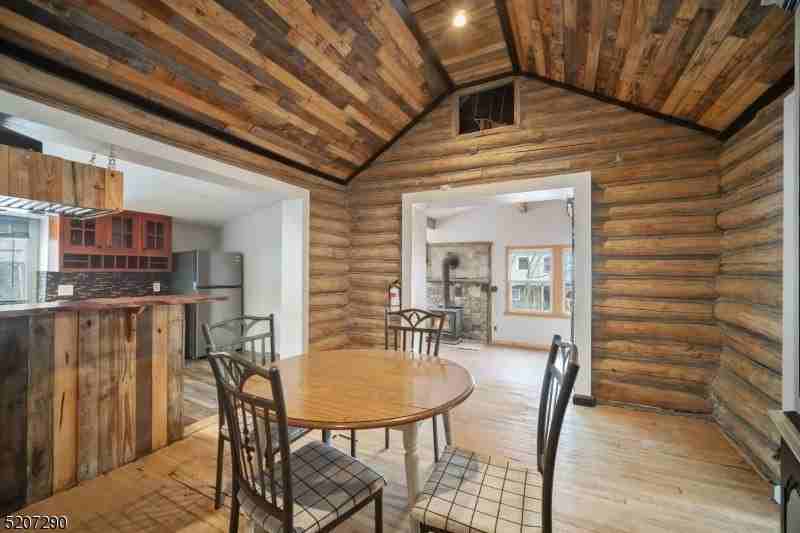 15 Allegheny Ave - Photo 4 of 27