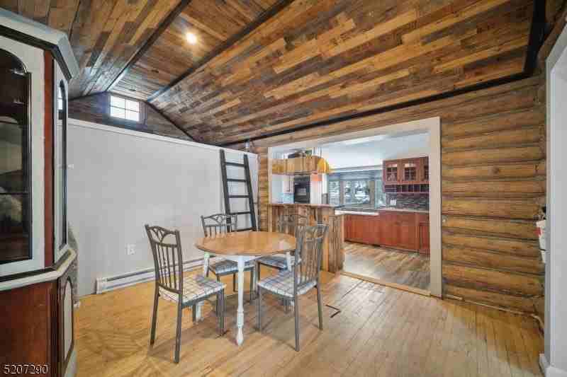 15 Allegheny Ave - Photo 5 of 27