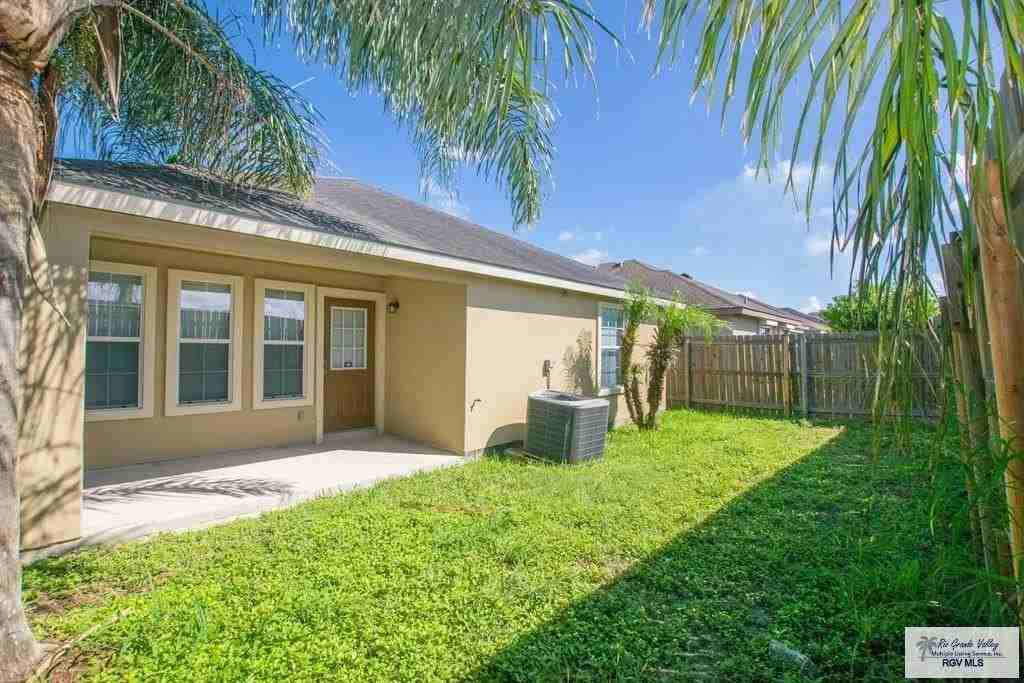 2214 Treasure Haven Dr - Photo 2 of 12