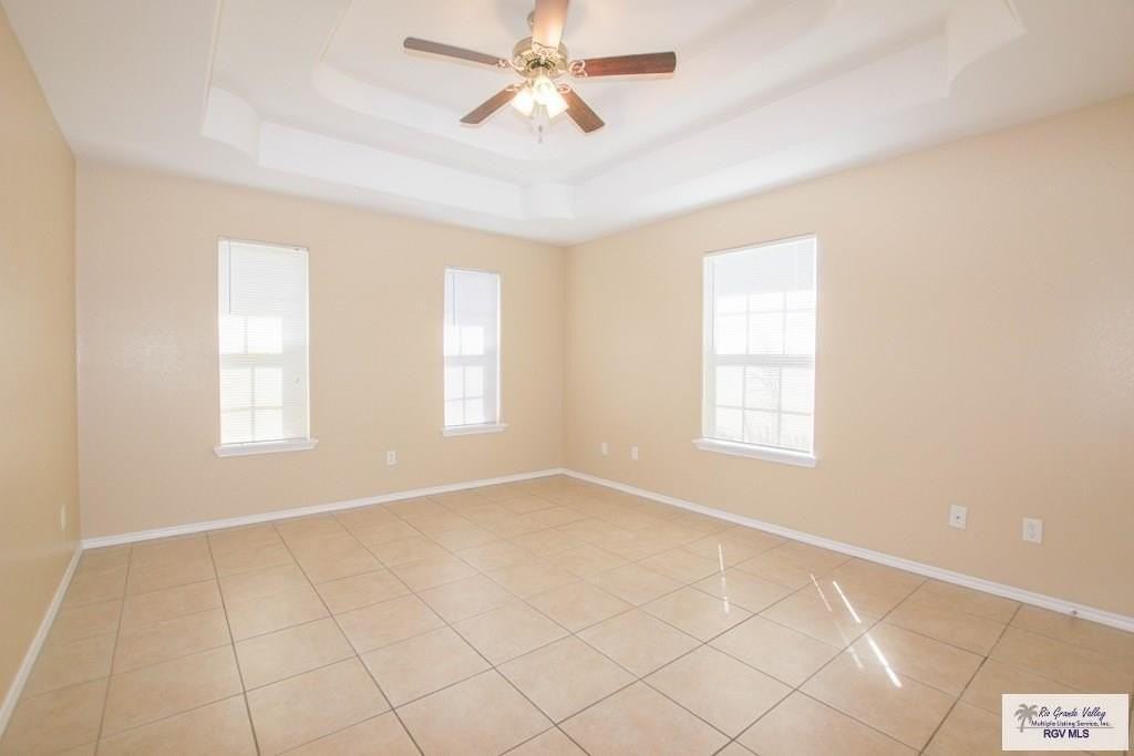 2214 Treasure Haven Dr - Photo 3 of 12