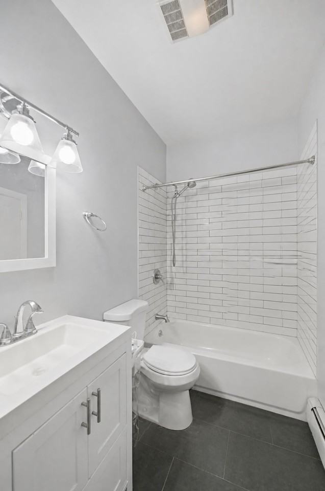 168 Coles St #3D - Photo 6 of 10