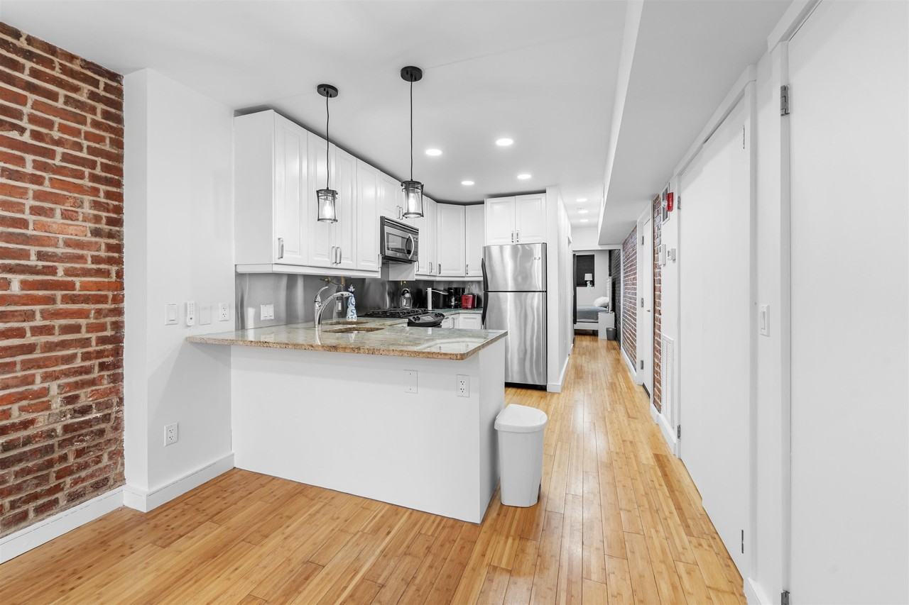 324 Baldwin Ave #1B - Photo 2 of 26
