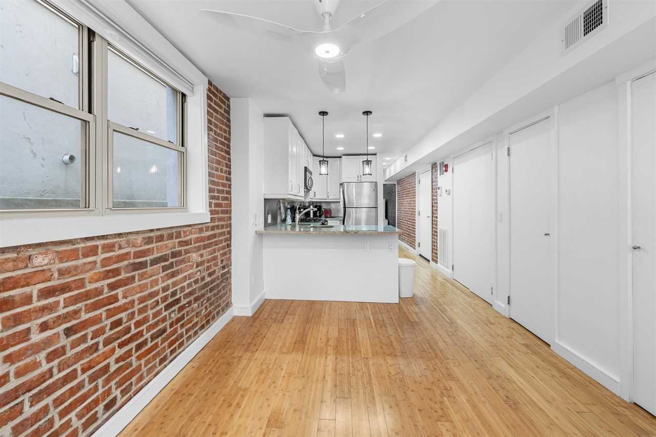 324 Baldwin Ave #1B - Photo 6 of 26