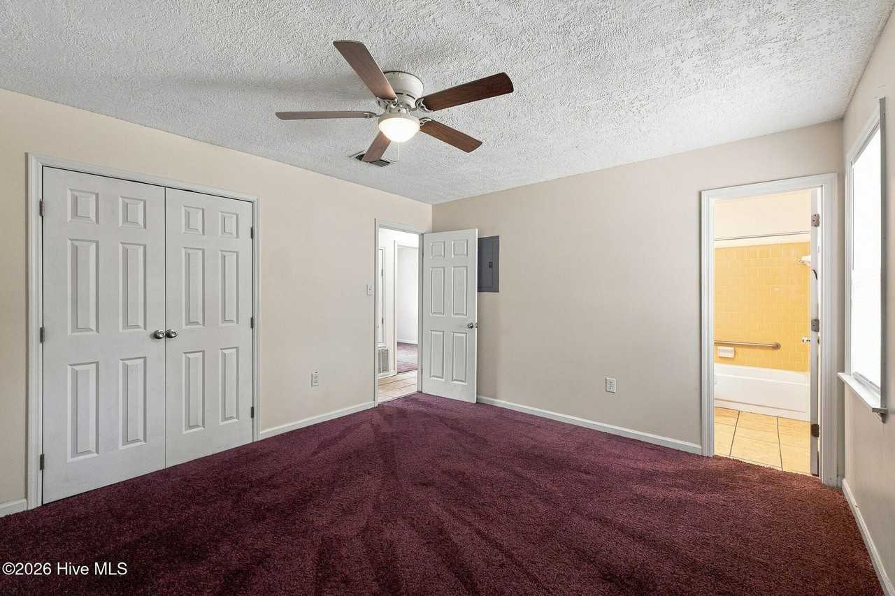 3487 Postell Dr - Photo 7 of 18