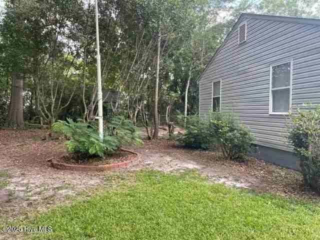 502 8th St - Photo 4 of 26