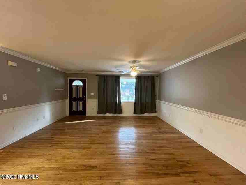 306 Cole Dr - Photo 3 of 20