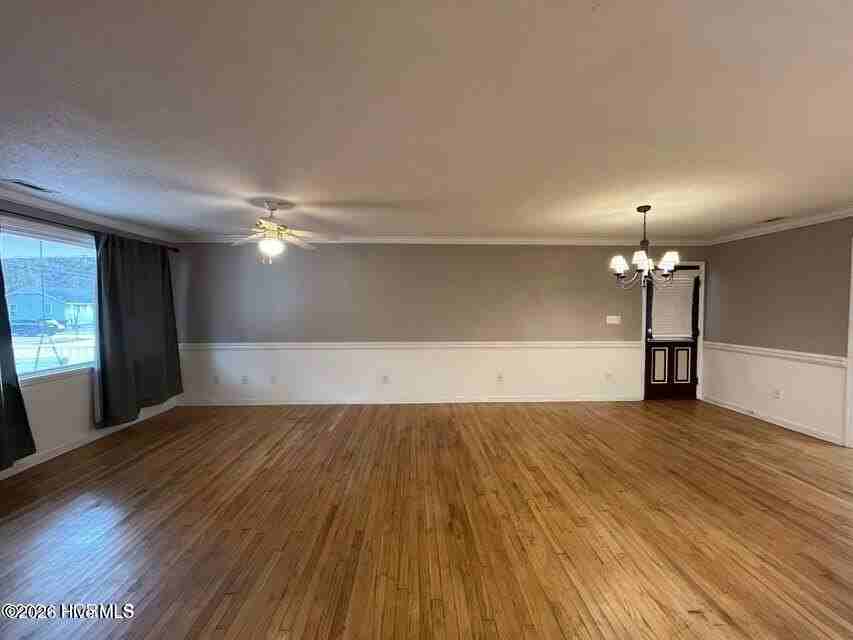 306 Cole Dr - Photo 4 of 20