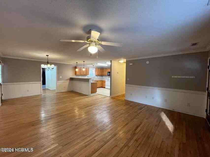 306 Cole Dr - Photo 5 of 20