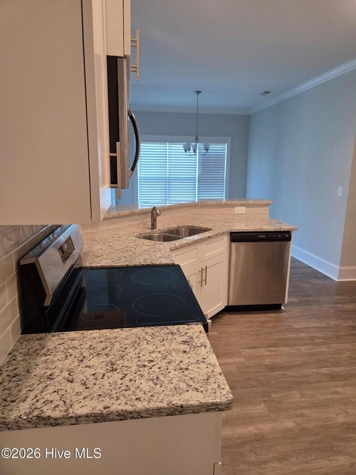 3240 Gordon Dr #A - Photo 7 of 25