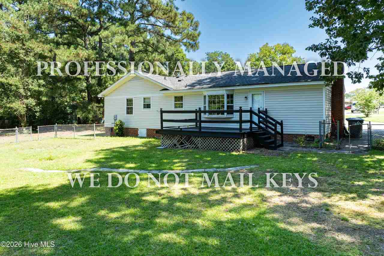 344 Whitehall Dr - Photo 2 of 24