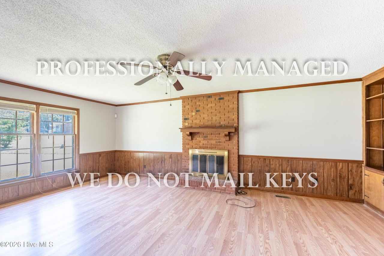 344 Whitehall Dr - Photo 5 of 24
