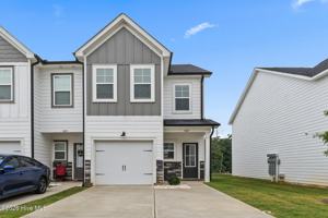 featured image of 1047 Linsmore Ave