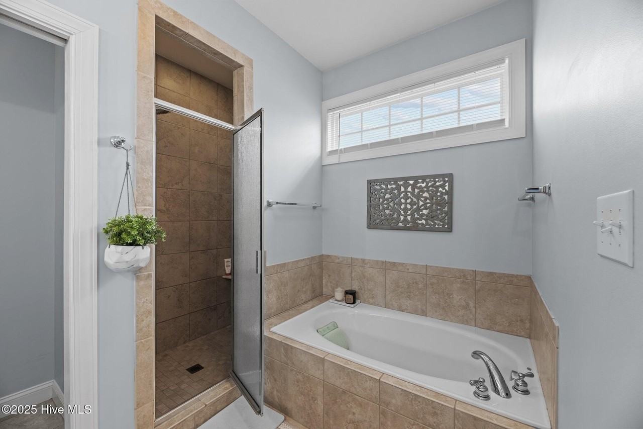 149 Hilda Dr - Photo 6 of 42