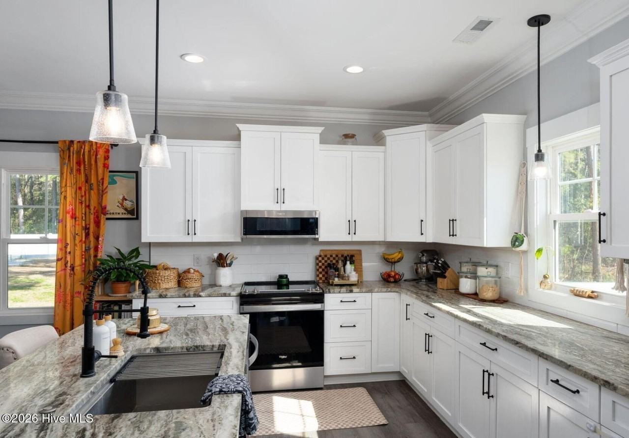 541 Moss Lake Ln - Photo 6 of 25