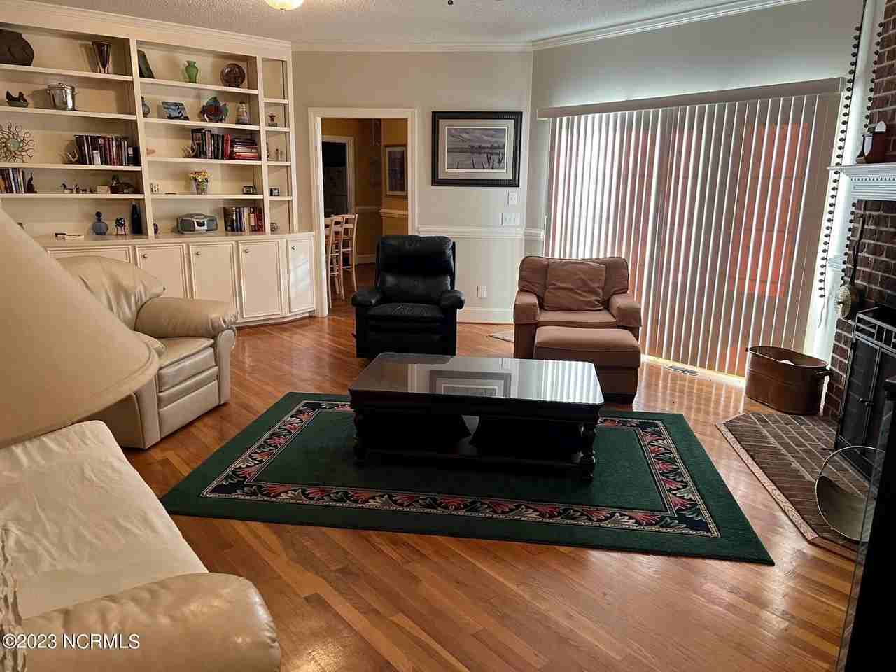 101 Tar Ln - Photo 3 of 29