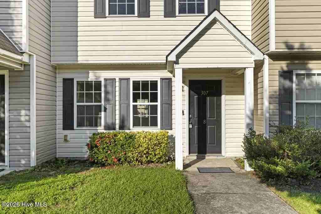 307 Burley Dr #8 - Photo 3 of 21