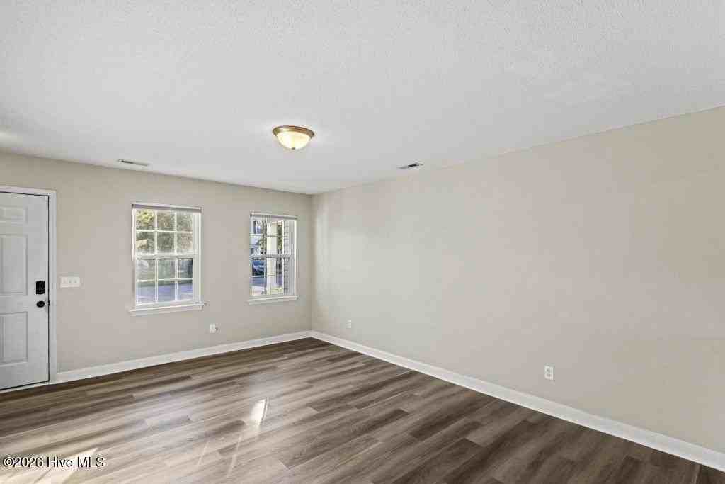 307 Burley Dr #8 - Photo 7 of 21