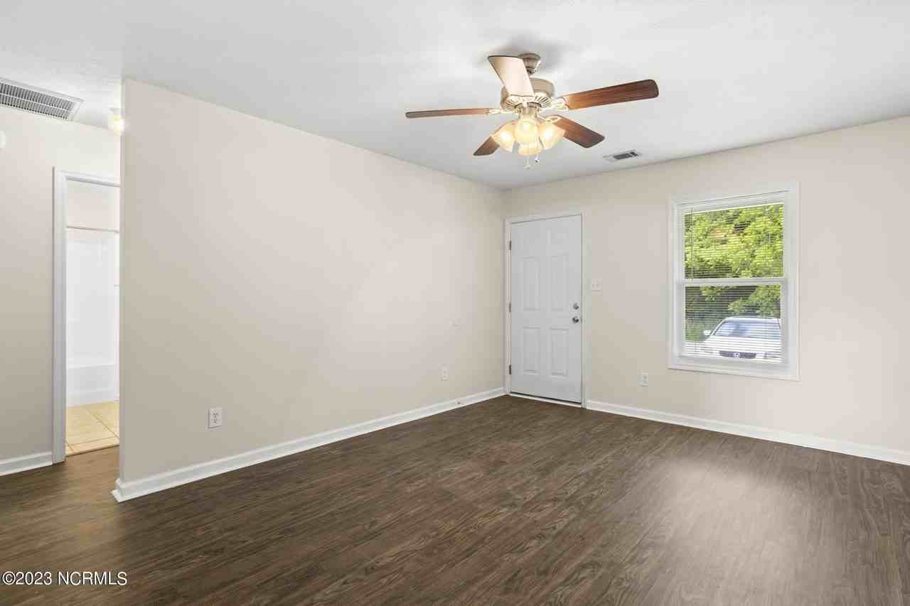 132 Lain Mark Dr - Photo 7 of 21