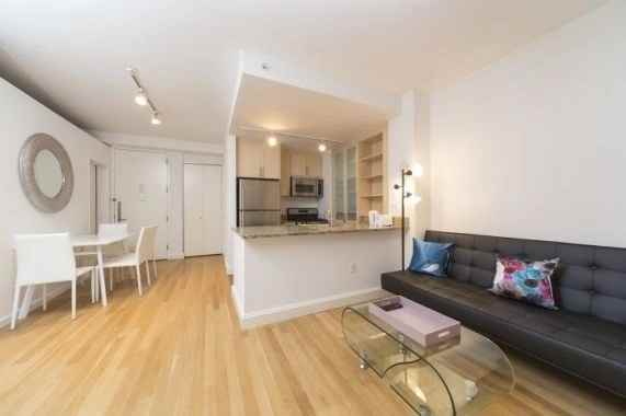 Hanover Square #21w - Photo 4 of 7