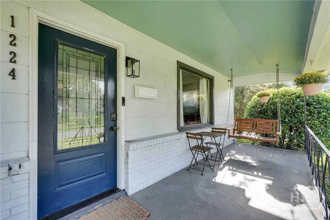 1224 E 41st St - Photo 2 of 19