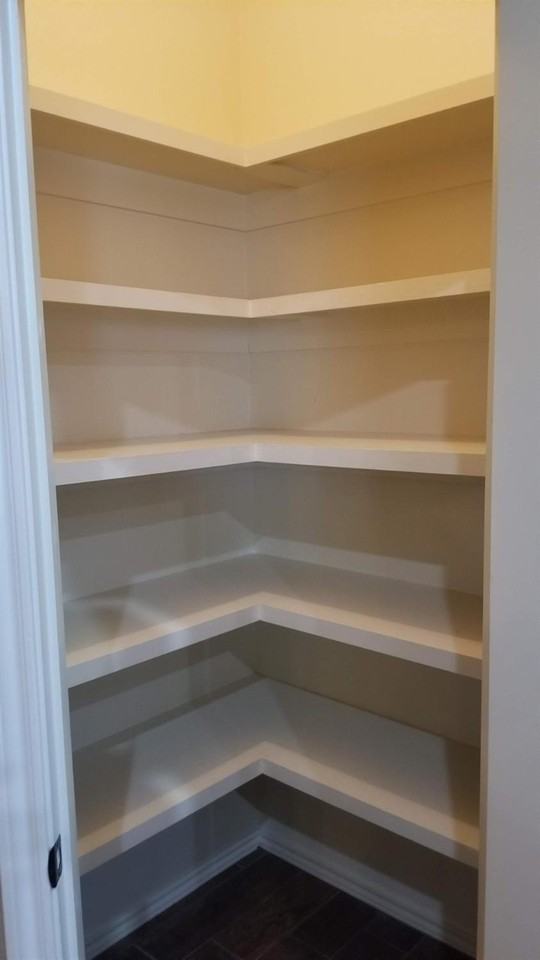 6407 95th St - Photo 5 of 32