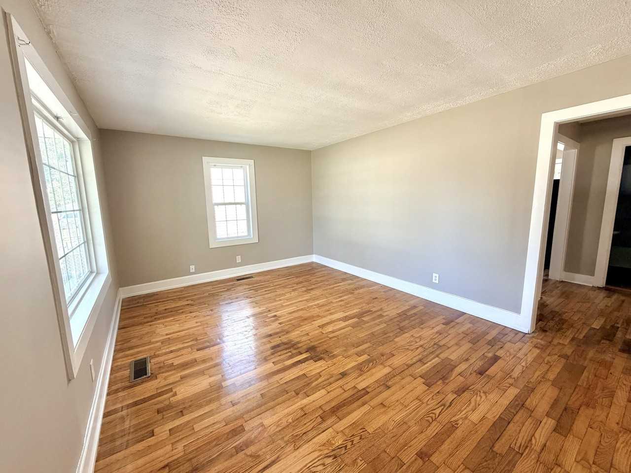 2607 Florence Dr - Photo 2 of 18