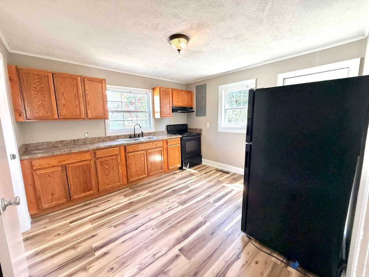 2607 Florence Dr - Photo 4 of 18