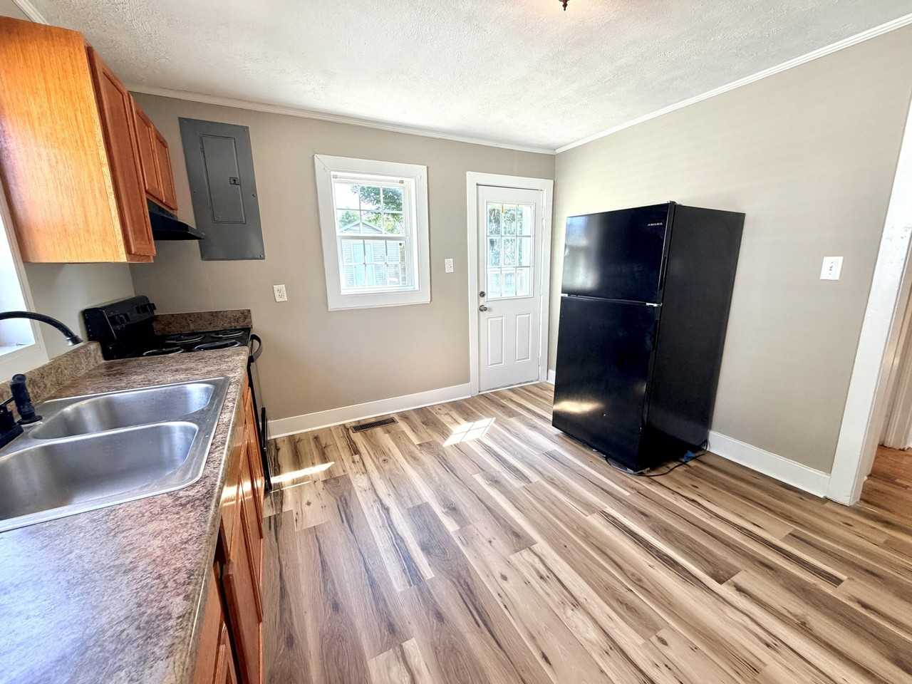 2607 Florence Dr - Photo 6 of 18