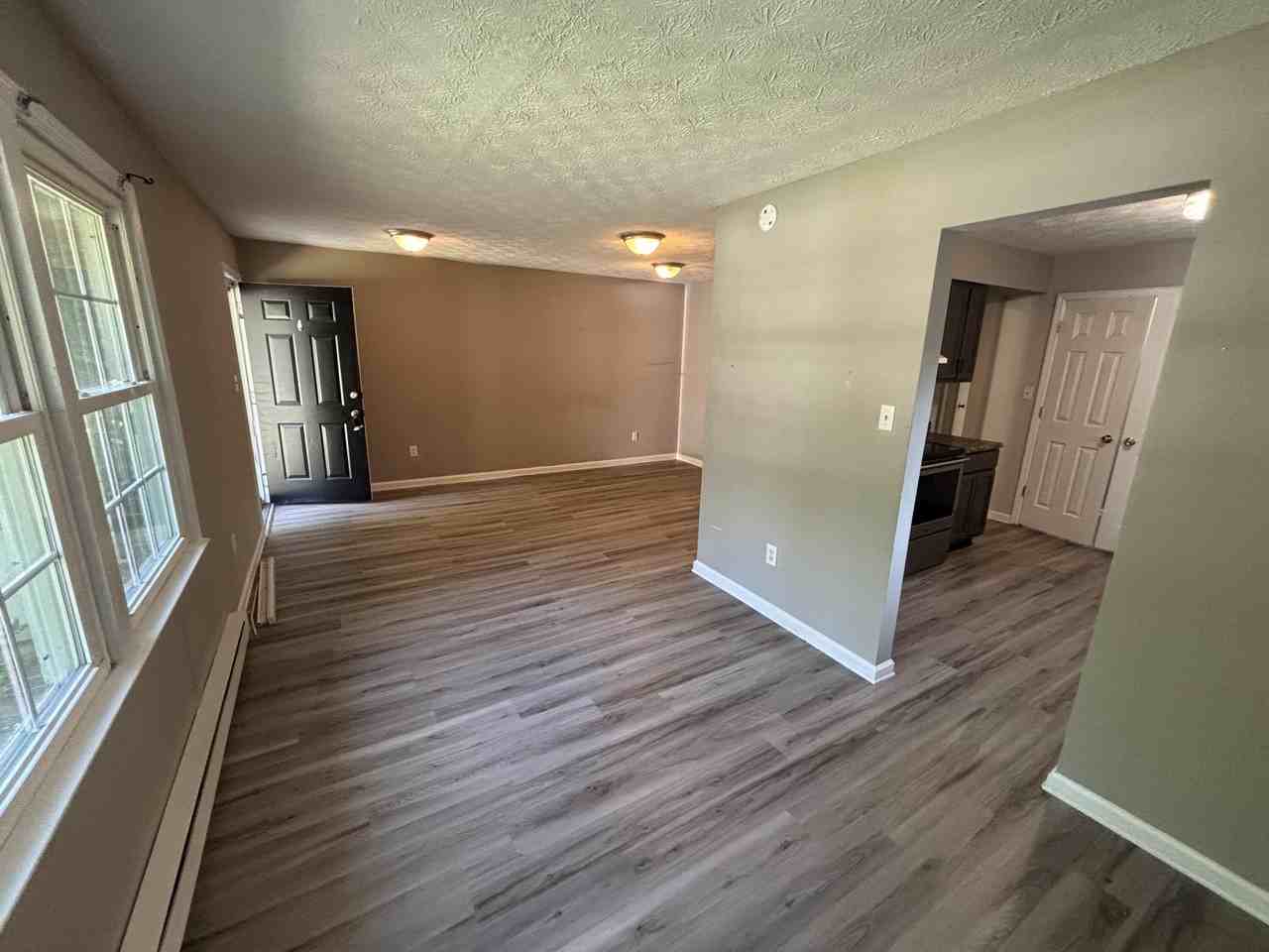 330 Garden Park Dr - Photo 3 of 11
