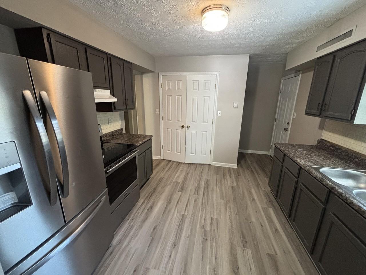 330 Garden Park Dr - Photo 5 of 11