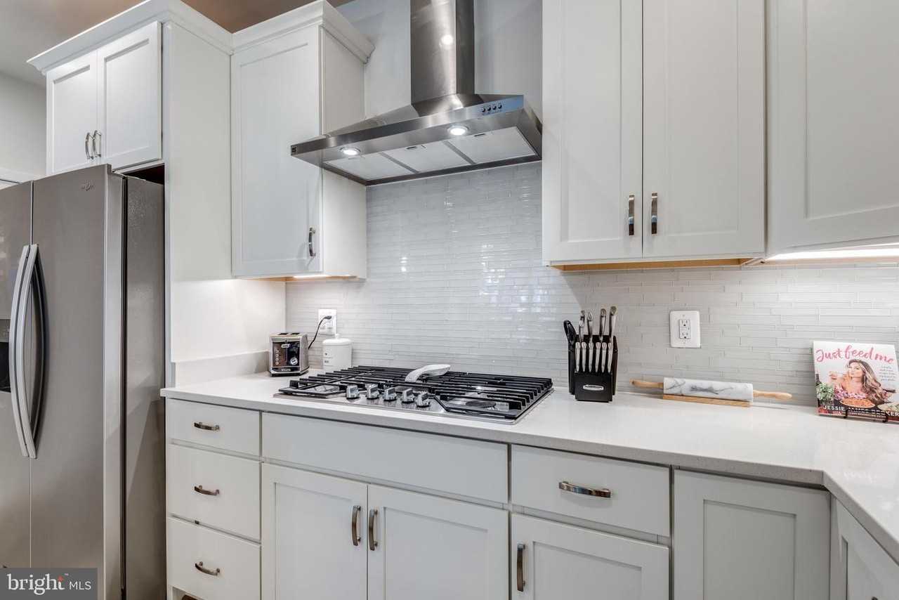 43190 Mongold Sq - Photo 6 of 21