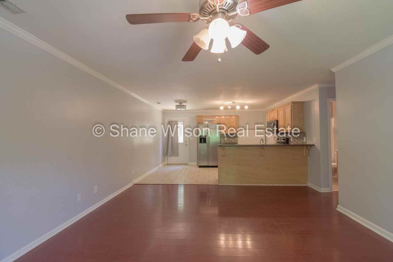 530 Mount View Dr - Photo 7 of 21