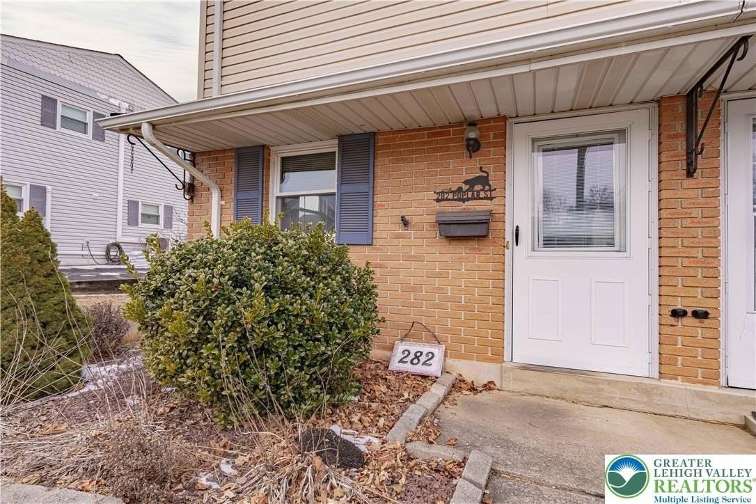 282 Poplar St - Photo 3 of 24