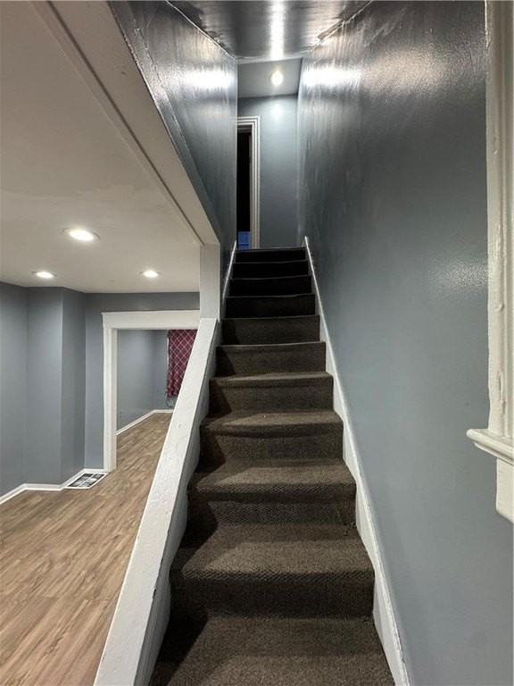 333 N Law St - Photo 4 of 9