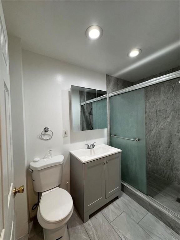 333 N Law St - Photo 5 of 9