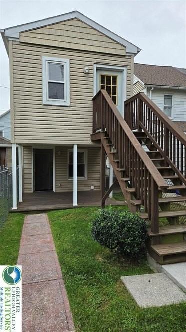 730 Crane St - Photo 2 of 10