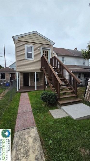 730 Crane St - Photo 4 of 10
