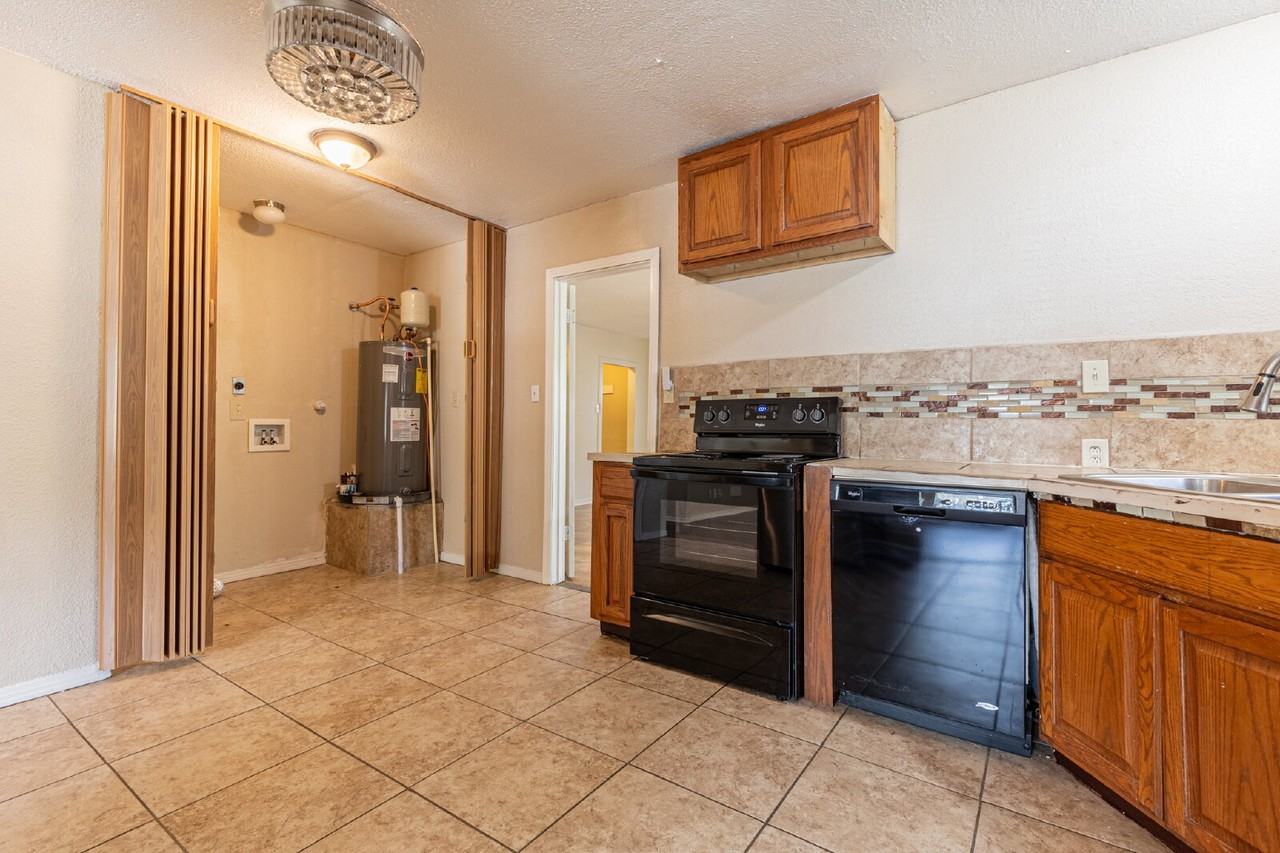 120 Nelson Ave - Photo 7 of 27