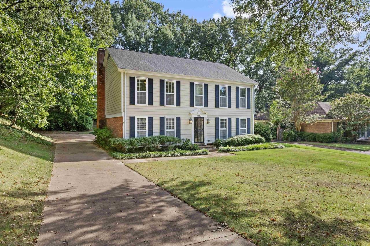 7253 Stamford Dr - Photo 2 of 29