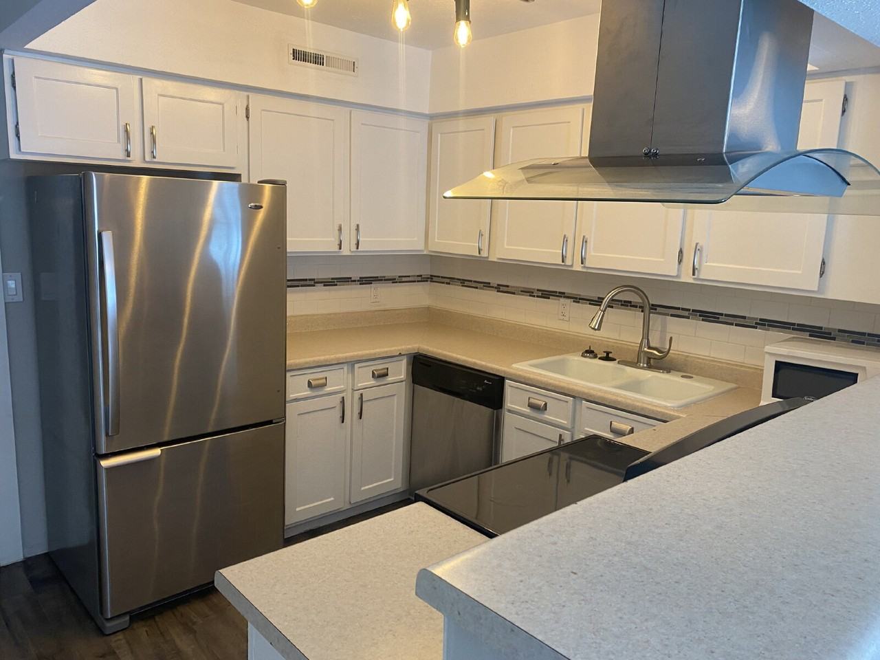 776 Diagonal St Apt 4 - Photo 2 of 22