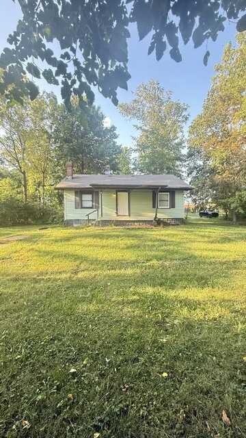 7015 Wadsworth Way - Photo 2 of 14