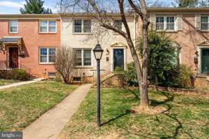 featured image of 1808 Golf View Ct