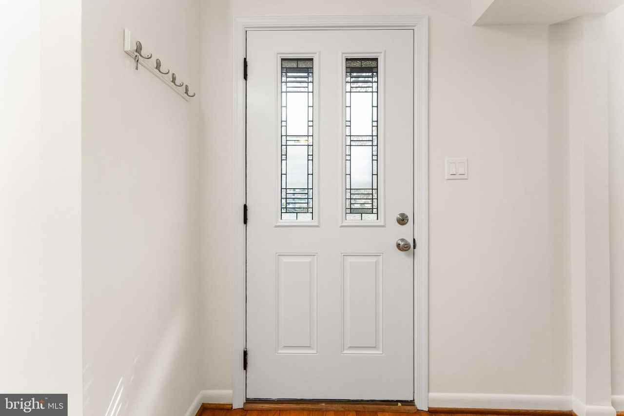1808 Golf View Ct - Photo 4 of 36
