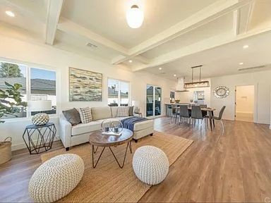18412 Devlin Ave - Photo 3 of 12