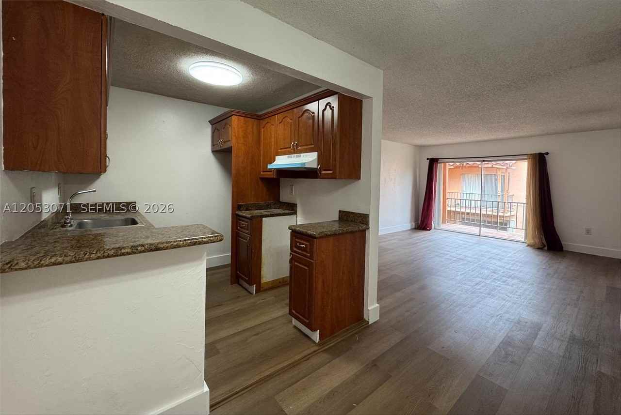 7208 Fairway Dr #I14 - Photo 4 of 10
